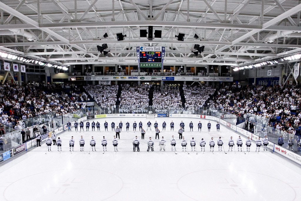 Durham Nh Area Hotel Silver Fountain Inn Hotels Near Get A Ticket To See The Wildcats When You Stay At Our Durham Nh Area Hotel